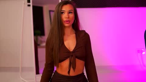 Snapshot of kyssaraplay chatting on 12-01-25, 08:25 Kyssa online show from 12-01-25, 08:25