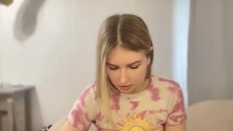 Snapshot of kyttilovelly chatting on 03-04-26, 08:31 Amanda online show from 03-04-26, 08:31