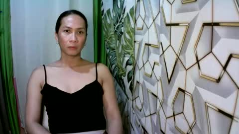 kyutshyne online show from 04-21-26, 02:26