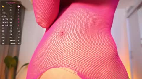 Viktoria White  online show from 05-18-26, 06:25
