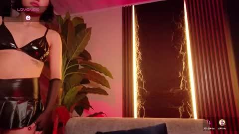 Snapshot of la_diabla_111_ chatting on 11-11-25, 08:31 Karime online show from 11-11-25, 08:31