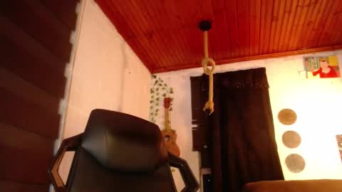 Snapshot of la_femme_fatale_ chatting on 03-08-25, 03:39 Hanna FREE ONLYFANS online show from 03-08-25, 03:39