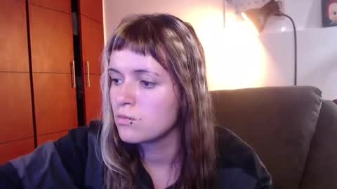 Snapshot of la_femme_fatale_ chatting on 10-20-25, 09:26 Hanna FREE ONLYFANS online show from 10-20-25, 09:26