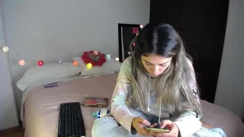 Catalina online show from 12-17-25, 02:50