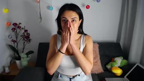 Snapshot of la_rola_ chatting on 06-09-26, 11:38 Catalina online show from 06-09-26, 11:38