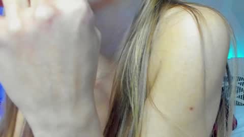 LaAngel online show from 01-05-25, 03:34