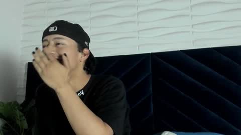 labrinthteasing online show from 10-20-25, 12:16