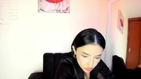 lace_victoria online show from 01-05-25, 03:00
