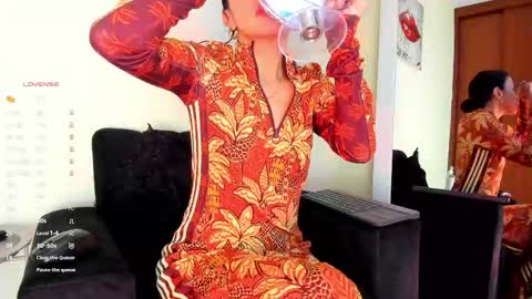 lace_victoria online show from 11-30-25, 06:56