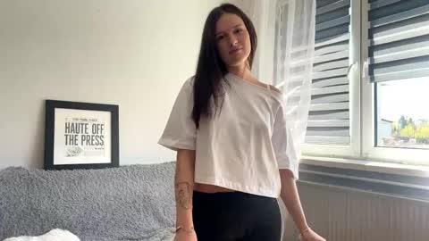 Emma online show from 04-26-26, 10:24