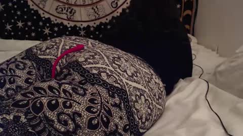 Snapshot of laceyblack42069 chatting on 11-25-25, 01:27 Lacey online show from 11-25-25, 01:27