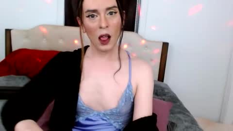 Lacey Phoenix online show from 01-15-26, 03:44