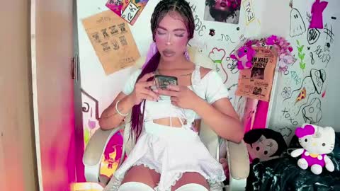 Snapshot of lachery_perversa chatting on 05-31-26, 01:25 lachery_perversa online show from 05-31-26, 01:25