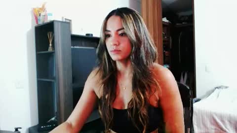 Jazmin online show from 03-17-26, 01:32