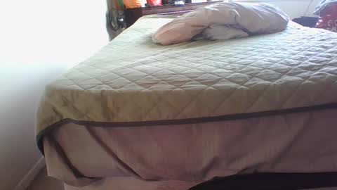 lachickadelbronx online show from 03-04-25, 08:49