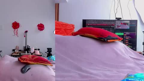 Snapshot of lacii_lost chatting on 02-19-26, 10:06 LACI LOST online show from 02-19-26, 10:06