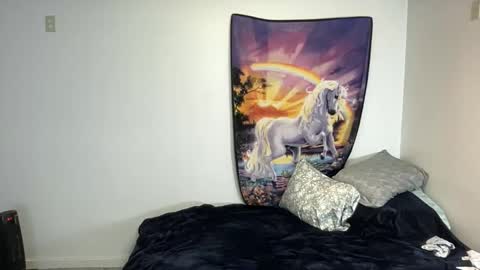 Lacy8Vankort online show from 10-21-25, 07:58