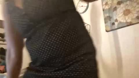 Snapshot of lacybell chatting on 02-14-26, 04:09 lacybell online show from 02-14-26, 04:09