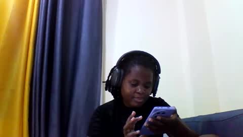 Snapshot of ladar2030 chatting on 05-12-26, 07:11 ladar2030 online show from 05-12-26, 07:11
