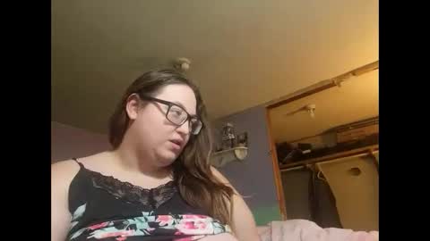 Snapshot of laddybuggie27 chatting on 02-25-25, 01:30 Laddybuggie27 online show from 02-25-25, 01:30