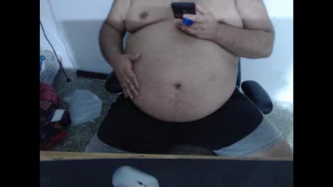 Snapshot of ladillado chatting on 12-17-25, 03:34 rob online show from 12-17-25, 03:34