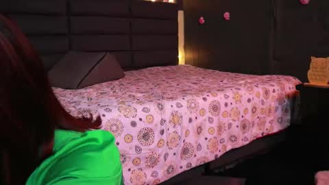 Kathie  Dicky    online show from 10-12-25, 01:32