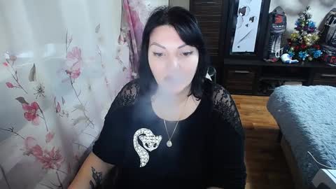 Snapshot of lady_boom_ chatting on 12-11-24, 12:12 lady_boom_ online show from 12-11-24, 12:12