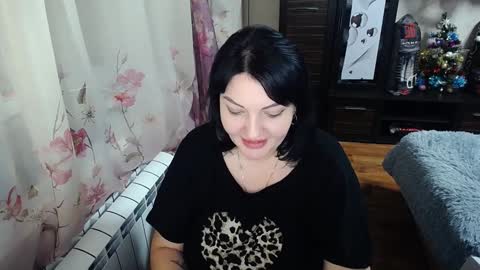 Snapshot of lady_boom_ chatting on 12-22-24, 06:37 lady_boom_ online show from 12-22-24, 06:37