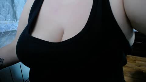 Snapshot of lady_boom_ chatting on 02-10-25, 05:52 lady_boom_ online show from 02-10-25, 05:52