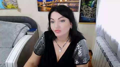 Snapshot of lady_boom_ chatting on 10-25-25, 04:24 lady_boom_ online show from 10-25-25, 04:24