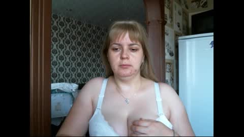 Snapshot of lady_cute_cat chatting on 09-19-25, 03:08 lady cute cat29 online show from 09-19-25, 03:08