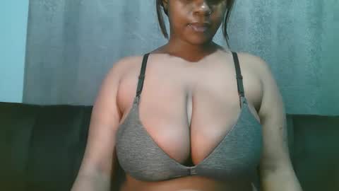 lady_dearra online show from 05-23-26, 02:39