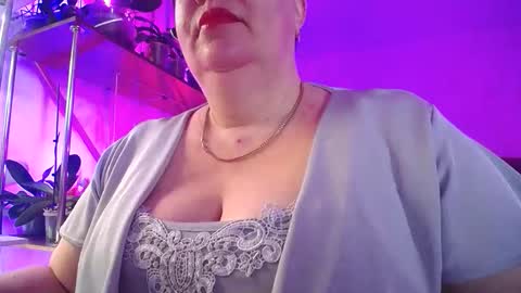 Lady Gloria online show from 03-09-26, 05:22