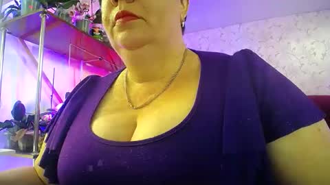 Lady Gloria online show from 05-16-26, 06:32