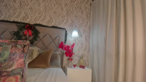 Gaby  online show from 12-21-24, 05:40