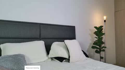    700  1300 -5 online show from 11-28-25, 11:13