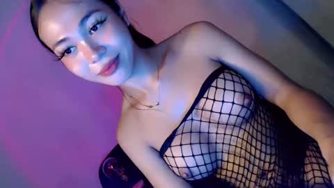 Snapshot of lady_of_pleasure28 chatting on 01-07-26, 01:35 Ella online show from 01-07-26, 01:35