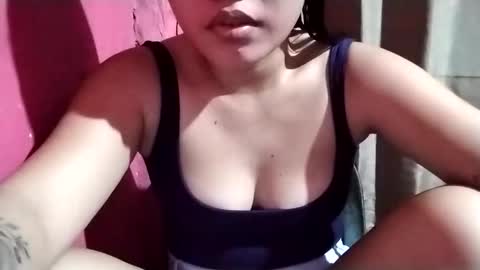 Snapshot of lady_rose19 chatting on 01-08-26, 05:54 kitty online show from 01-08-26, 05:54