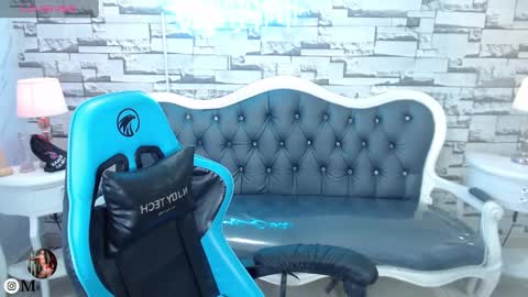 Lady Violet Bridgerton online show from 02-20-25, 10:04