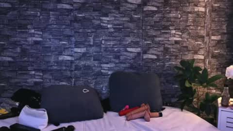 Snapshot of ladyagata chatting on 05-15-26, 07:59 Jenny online show from 05-15-26, 07:59