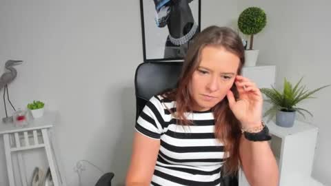 ALESSA online show from 06-25-26, 05:45