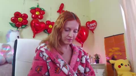 Snapshot of ladybigsmile chatting on 02-14-25, 06:34 Sima Ladybigsmile online show from 02-14-25, 06:34