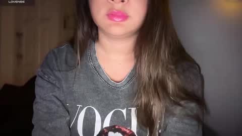 Snapshot of ladybird21 chatting on 12-16-25, 06:35 Aria online show from 12-16-25, 06:35