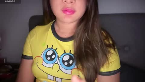 Snapshot of ladybird21 chatting on 01-05-26, 06:33 Aria online show from 01-05-26, 06:33