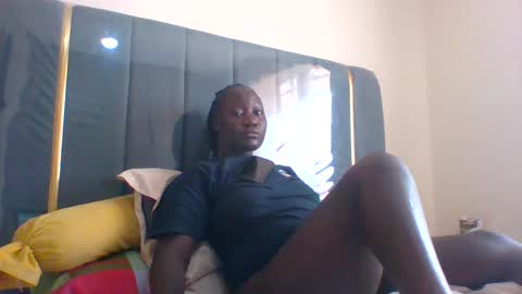 Snapshot of ladyblossoms19 chatting on 12-11-24, 10:14 lindah32 online show from 12-11-24, 10:14