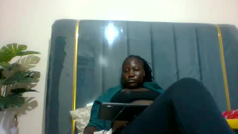 Snapshot of ladyblossoms19 chatting on 12-16-24, 09:31 lindah32 online show from 12-16-24, 09:31