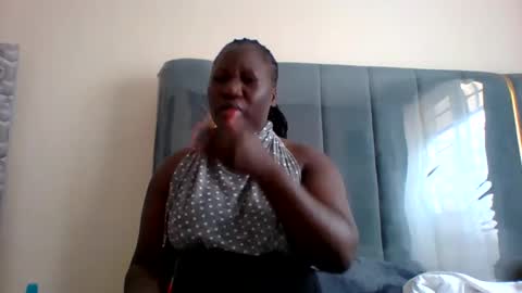 Snapshot of ladyblossoms19 chatting on 12-24-24, 08:22 lindah32 online show from 12-24-24, 08:22