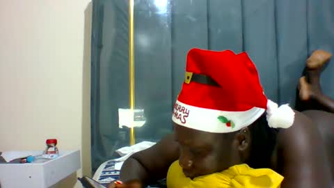 Snapshot of ladyblossoms19 chatting on 12-25-24, 08:17 lindah32 online show from 12-25-24, 08:17