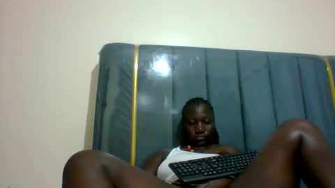 Snapshot of ladyblossoms19 chatting on 12-26-24, 09:04 lindah32 online show from 12-26-24, 09:04