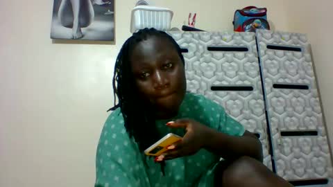 Snapshot of ladyblossoms19 chatting on 12-31-24, 09:39 lindah32 online show from 12-31-24, 09:39